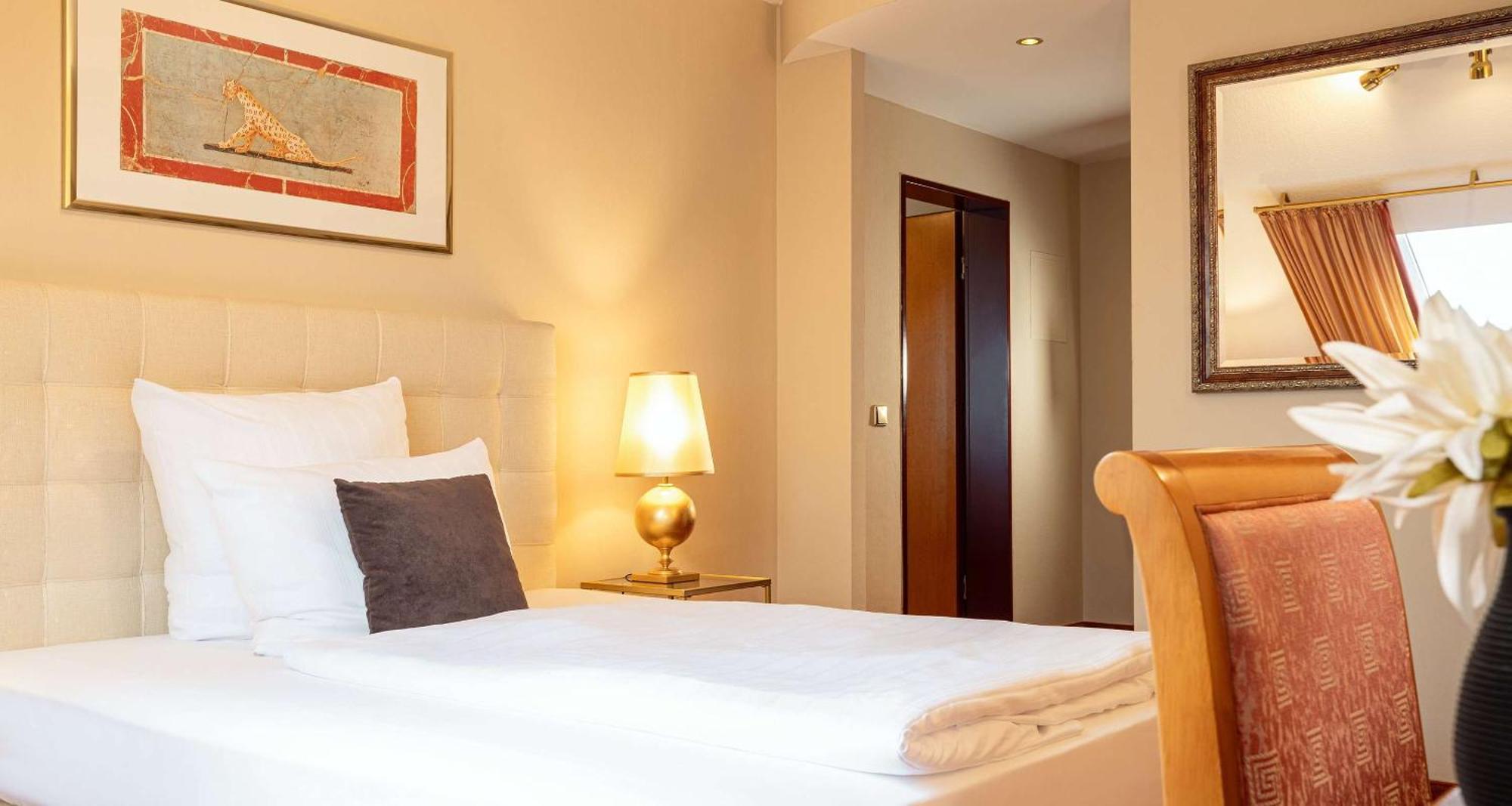 Best Western Victor'S Residenz-Hotel Rodenhof Saarbrücken Eksteriør billede
