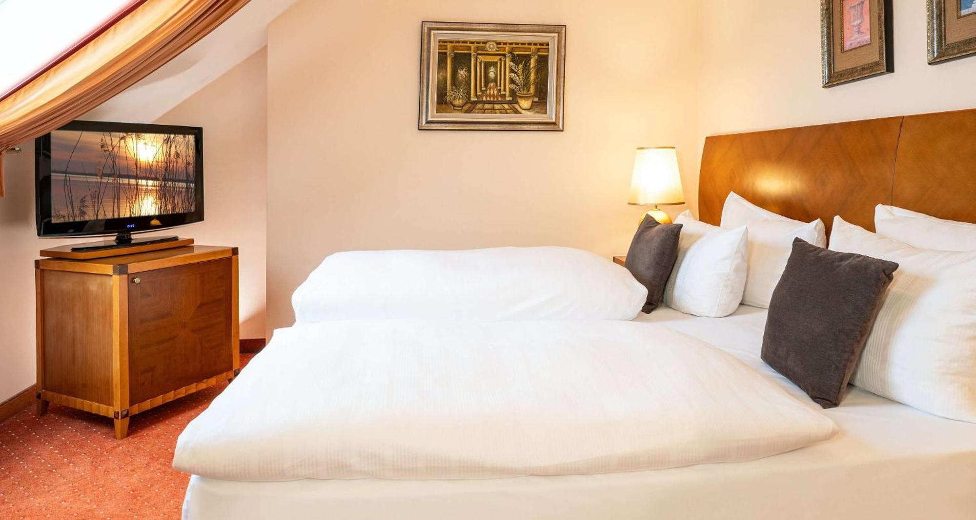 Best Western Victor'S Residenz-Hotel Rodenhof Saarbrücken Eksteriør billede